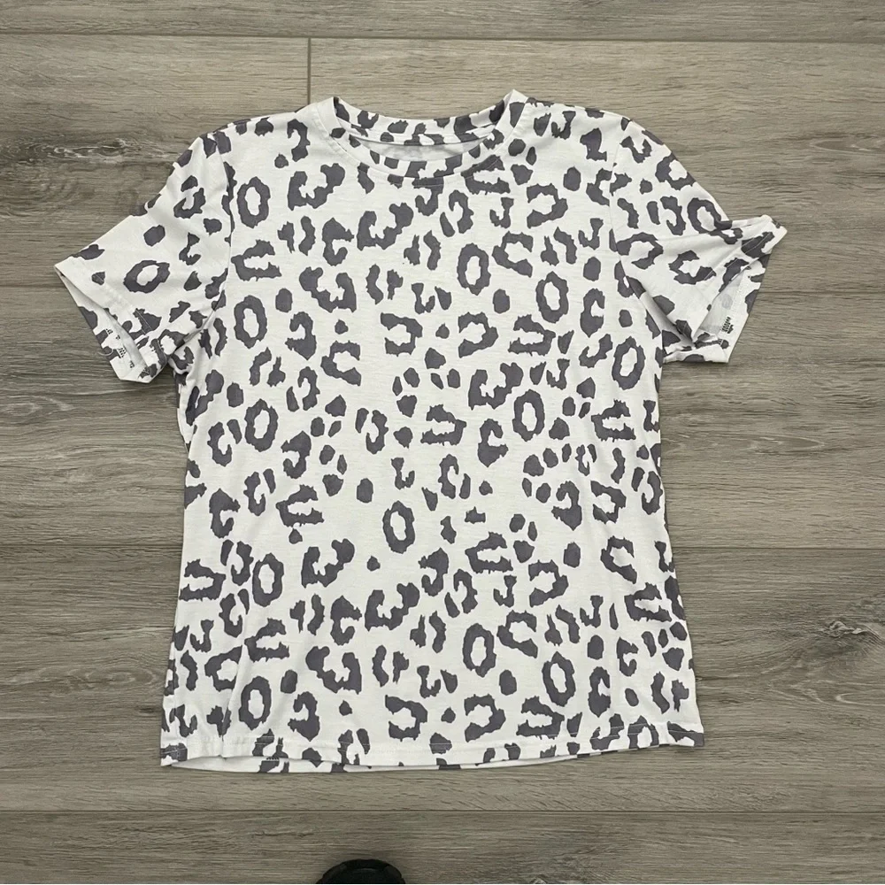 Bundle of FOUR size medium Shein tops - Picture 4 of 5